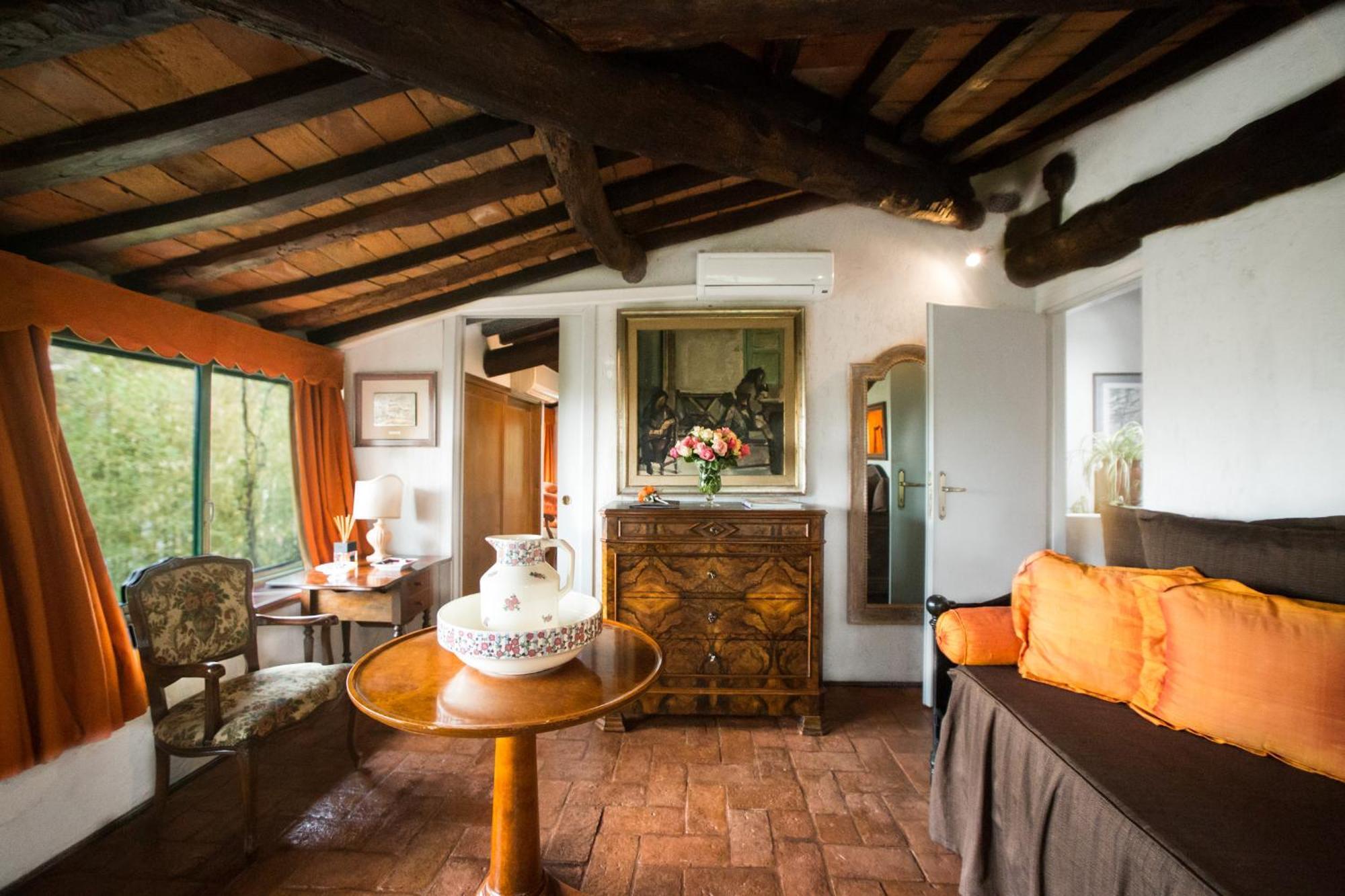 Casa Matilde Bed & Breakfast Mommio Oda fotoğraf