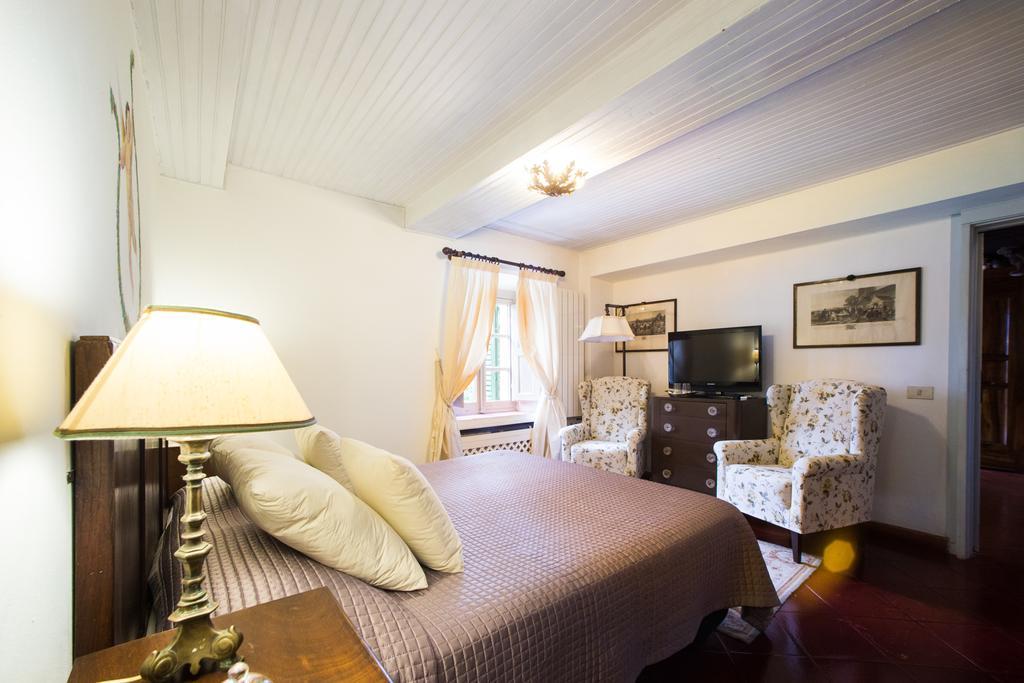 Casa Matilde Bed & Breakfast Mommio Oda fotoğraf